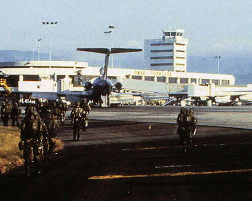 U.S. soldiers patrol at the Torrijos-Tocumen Airport Complex on the morning of 20 December 1989. It had been secured just hours prior.