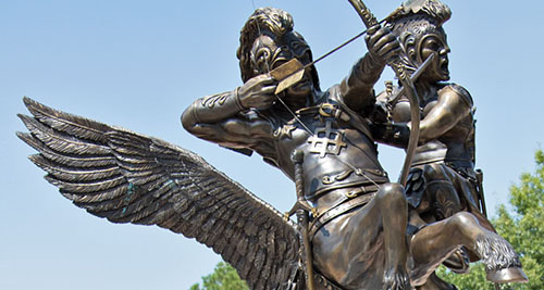 Volare Optimos statue