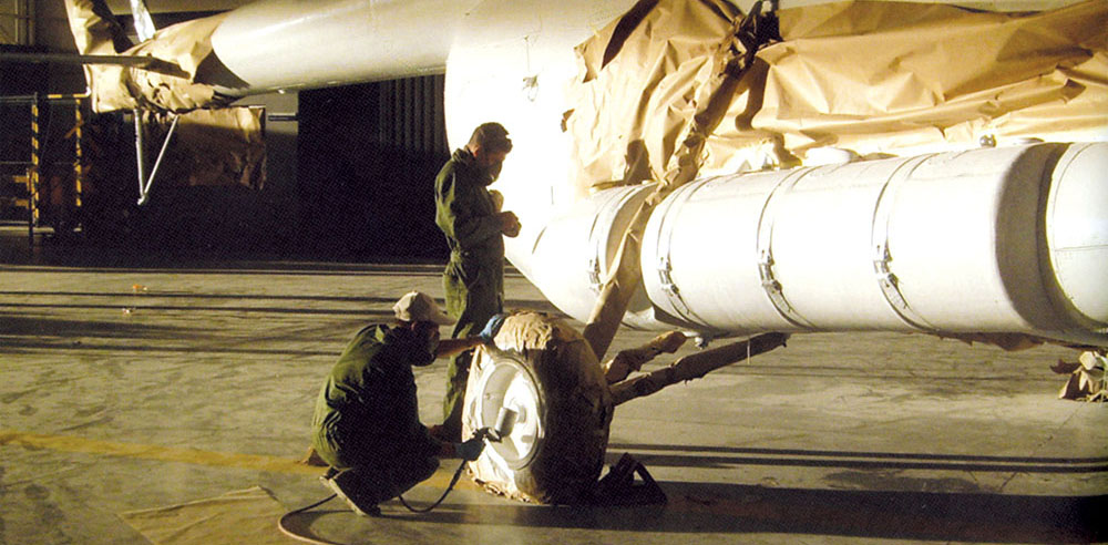 Soviet Mi-17 Hip helicopters were repainted white & red