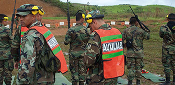 CERTE Instructors oversee a zero range at Larandia.