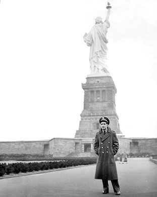 Private Andre V. Carson