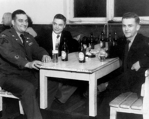 U.S. Army Corporal Henry Chludzinski, a Polish speaker, was detailed to assist Lodge Act applicants at the Mannheim Army Test Center in 1950. *George S. Taylor was an applicant for Army enlistment. When Taylor was accepted in mid-October 1951, he had already served five years with the Polish LS in Germany.