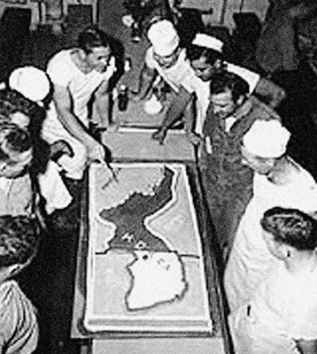 The cooks aboard the USHS <i>Repose</i> prepared Thanksgiving Dinner for the 1,500 U.S. military port operations soldiers and the CA team working there.