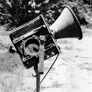 Public Address Set AN/UIQ-1 or a Beachmaster loudspeaker