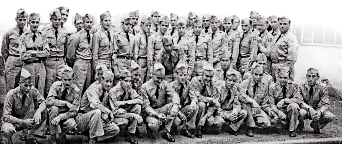 Unit photo of the 3rd Reproduction Company, 1st RB&L Group, at the printing center in Motosumiyoshi.