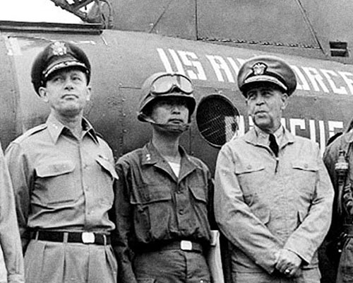 The UN delegates to the Korean Armistice talks prior to take-off for the initial meeting at Kaesong on 10 July 1952.