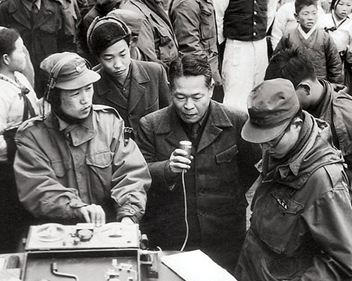CPL &lsquo;Sig&rsquo; Front organized the Radio Seoul &ldquo;Tape Team&rdquo; around Choi Sung Ju, a well-known prewar South Korean radio broadcaster. Capturing and having &ldquo;local voices&rdquo; explain activities added credibility to the efforts of KBS.
