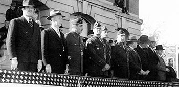 MG Hilldring at the reactivation of the 84th Infantry Division on 15 October 1942 at Camp Howze, Texas. Hilldring commanded the division until February 1943.