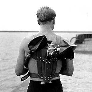 Back View of rebreather.